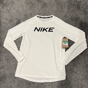 Nike Pro Dri-Fit Boys White Long Sleeve Top with Black Logo Size XL NWT